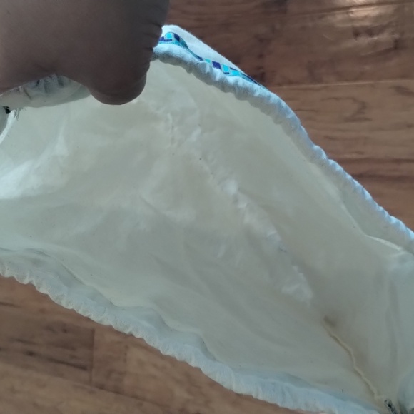 Tory Burch Wrist Drawstring Bag - Picture 3 of 6